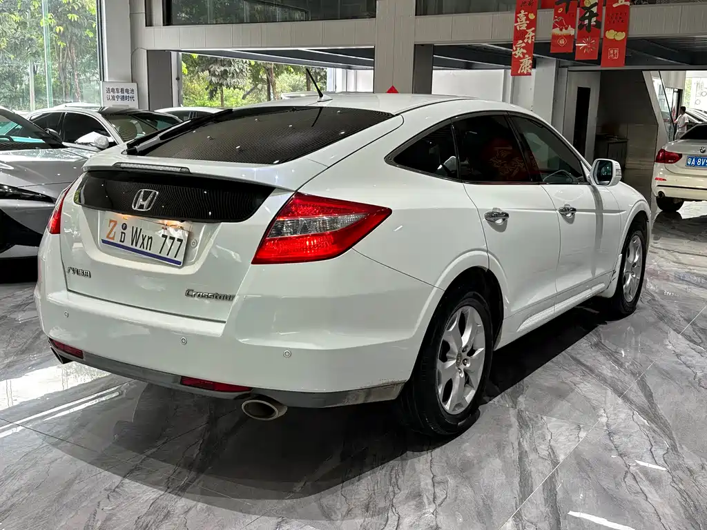 Honda Crosstour 2012 — фото 30