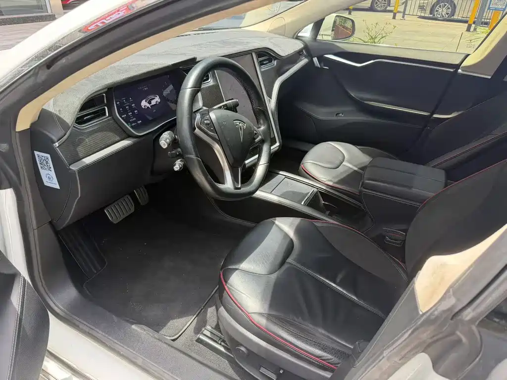 Tesla Model S 2015 — фото 2