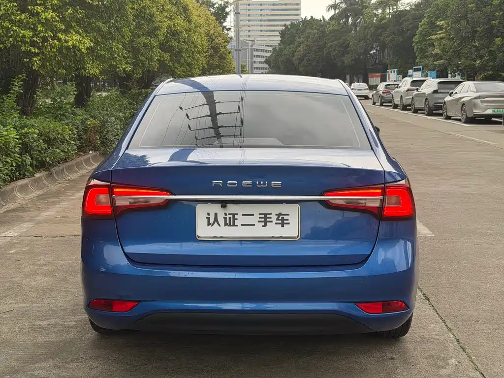 Roewe i5 2019 — фото 15