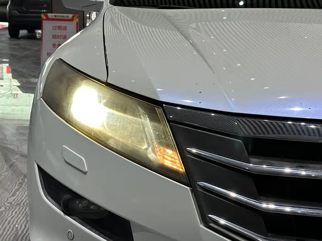 Honda Crosstour 2012 — фото 22