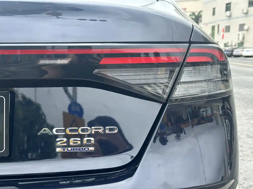 Honda Accord 2024 — фото 10