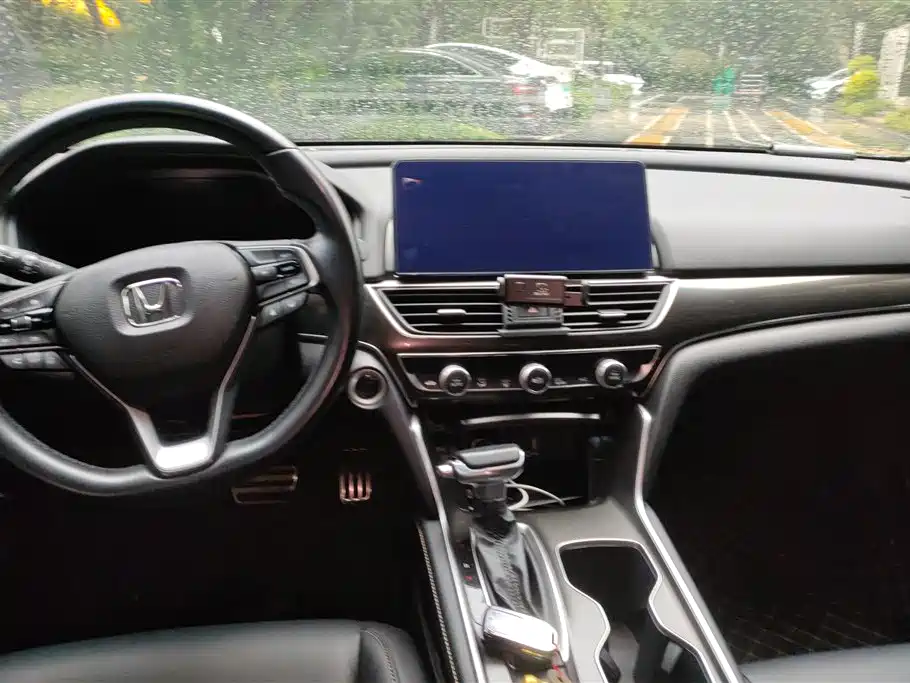 Honda Accord 2021 — фото 12