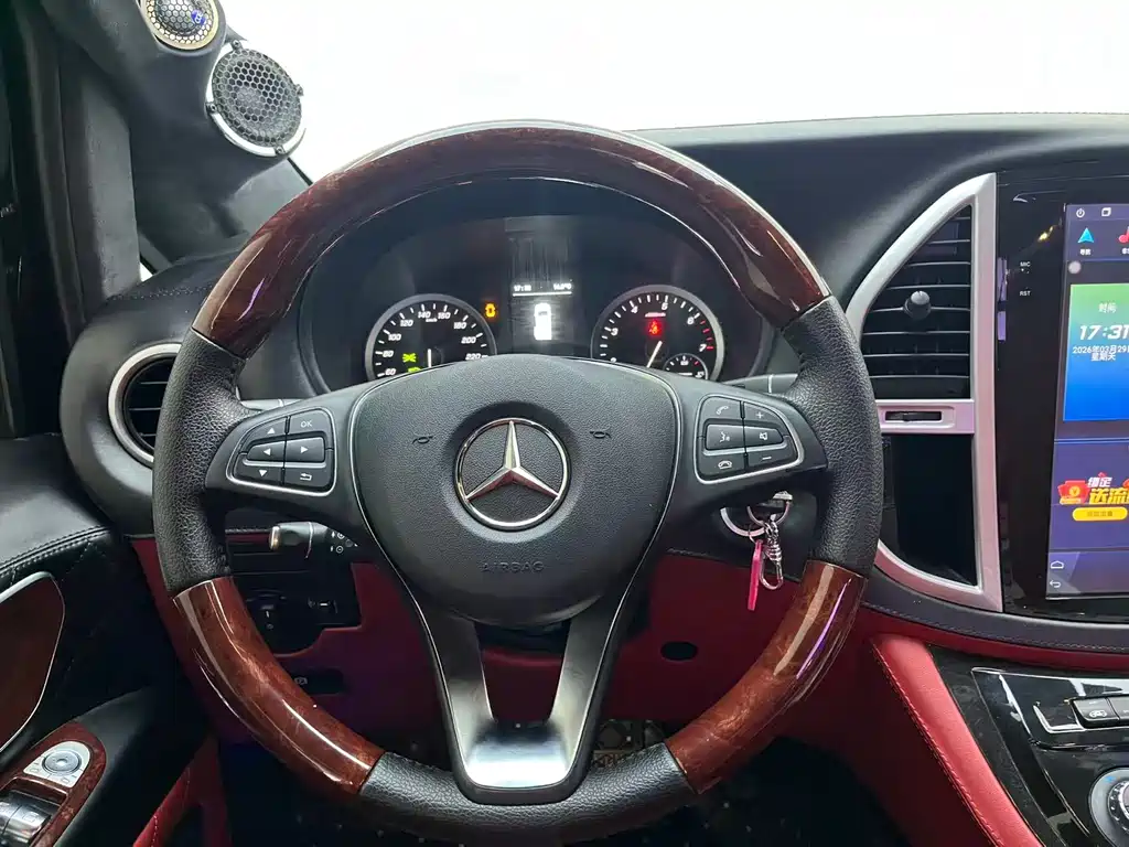 Mercedes-Benz Vito 2020 — фото 10