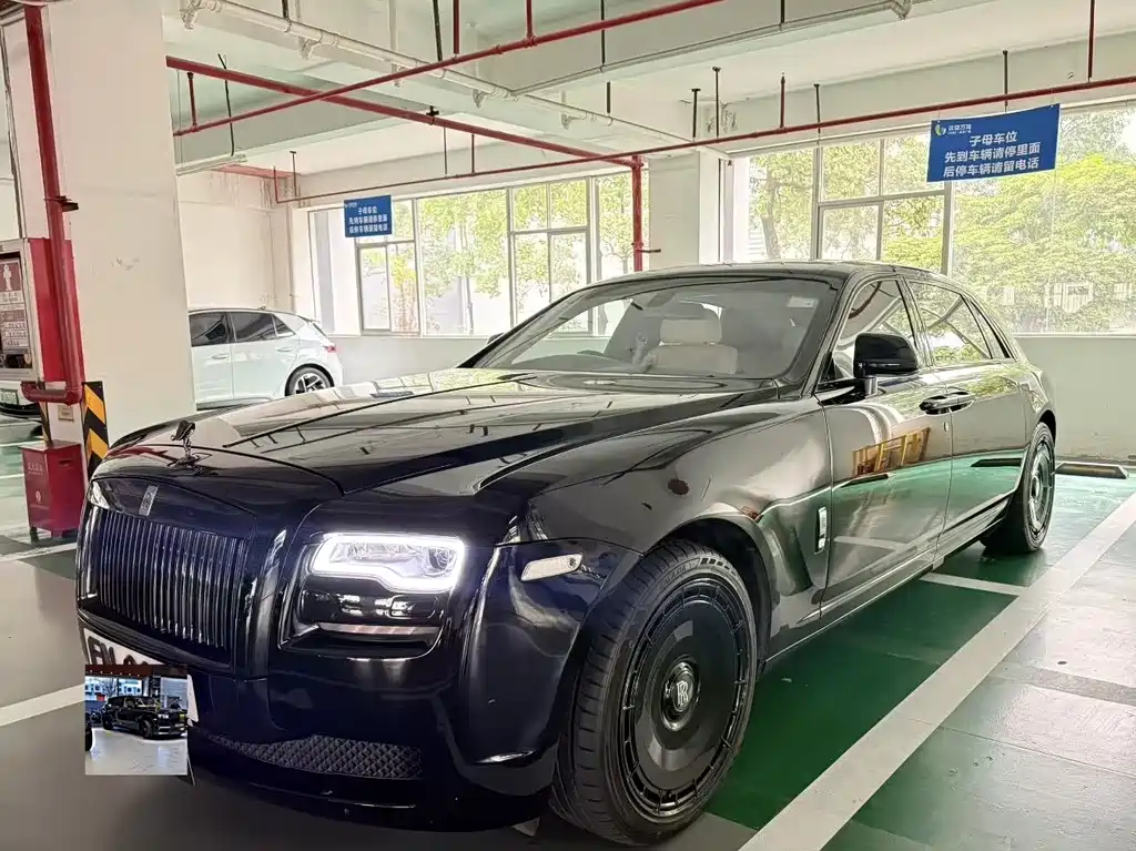 Rolls-Royce Ghost 2014 — фото 1