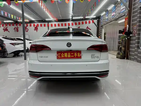 Volkswagen Bora 2023