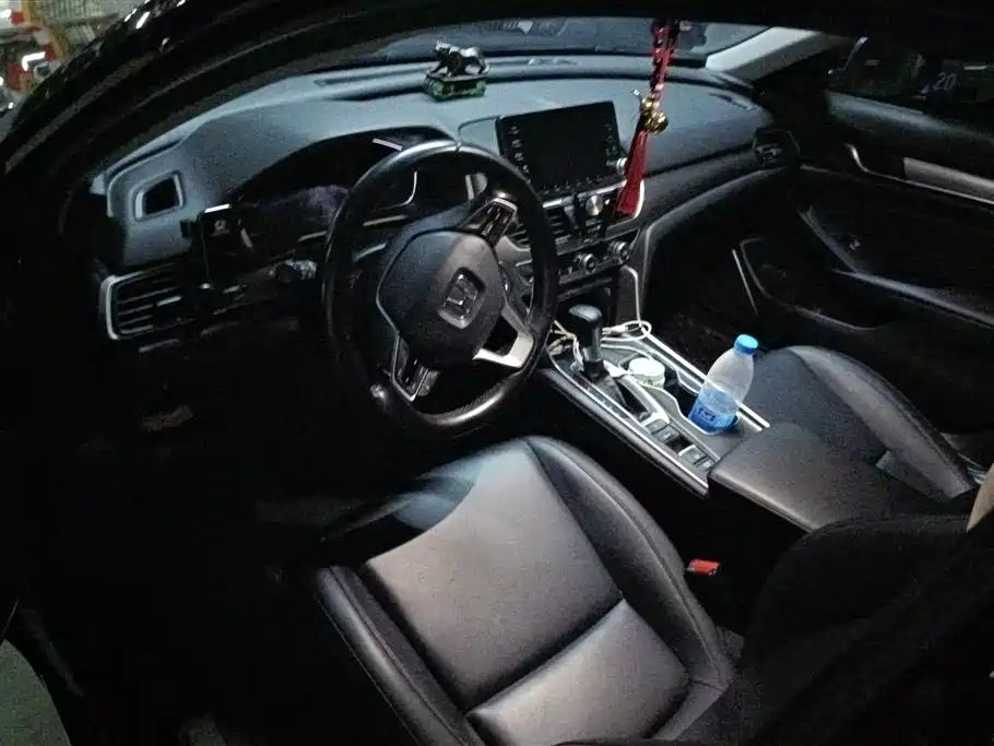 Honda Accord 2020 — фото 12