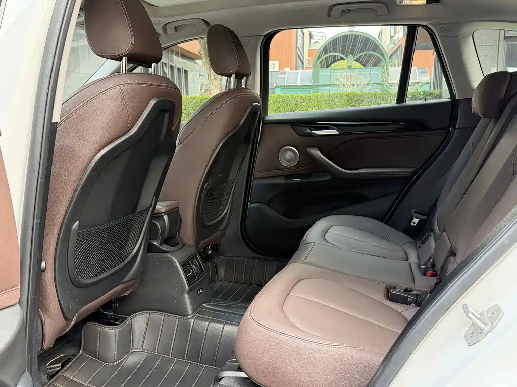 BMW X1 2022 — фото 12