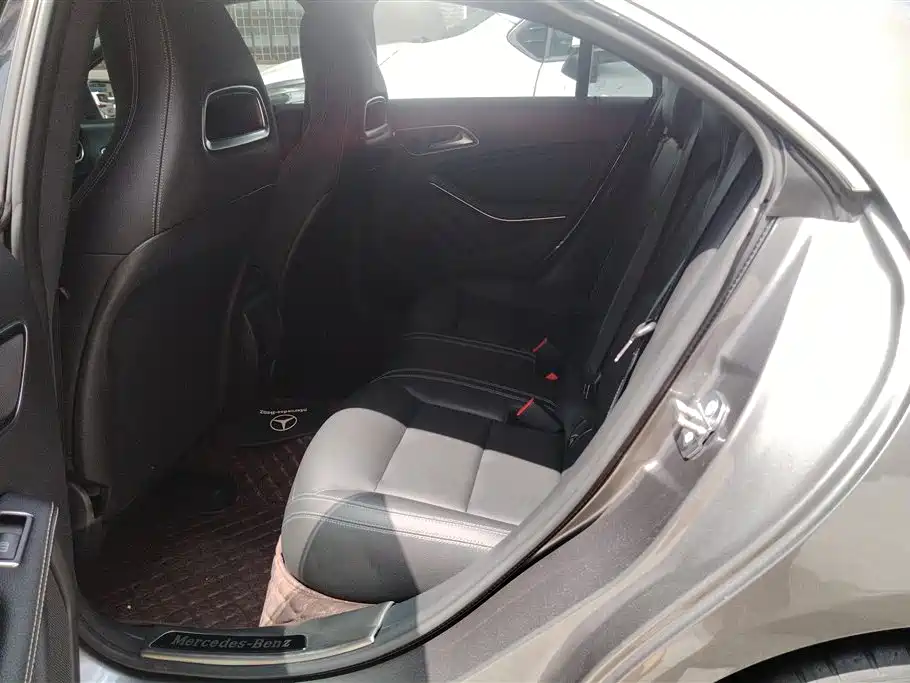 Mercedes-Benz CLA 2018 — фото 11