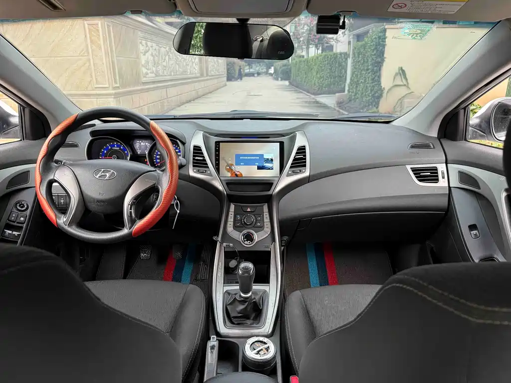 Hyundai Elantra 2014