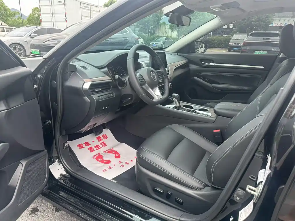 Nissan Teana 2022