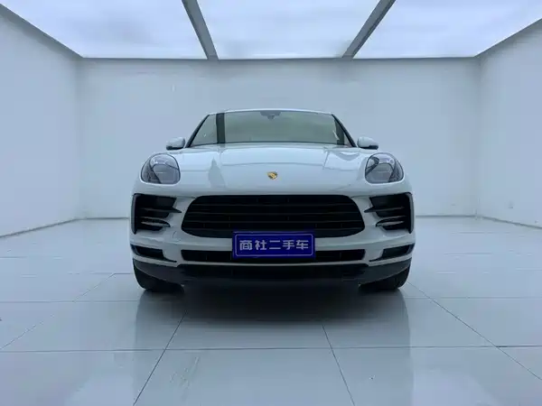 Porsche Macan 2021