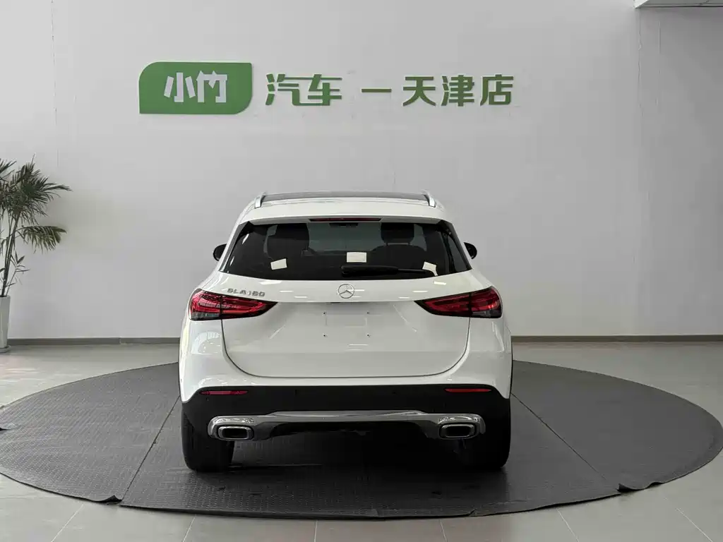 Mercedes-Benz GLA 2021