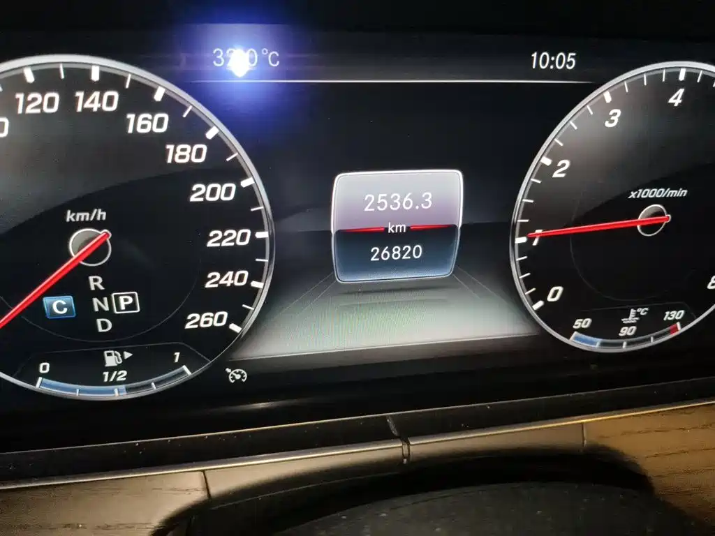 Mercedes-Benz E-Class 2020 — фото 13