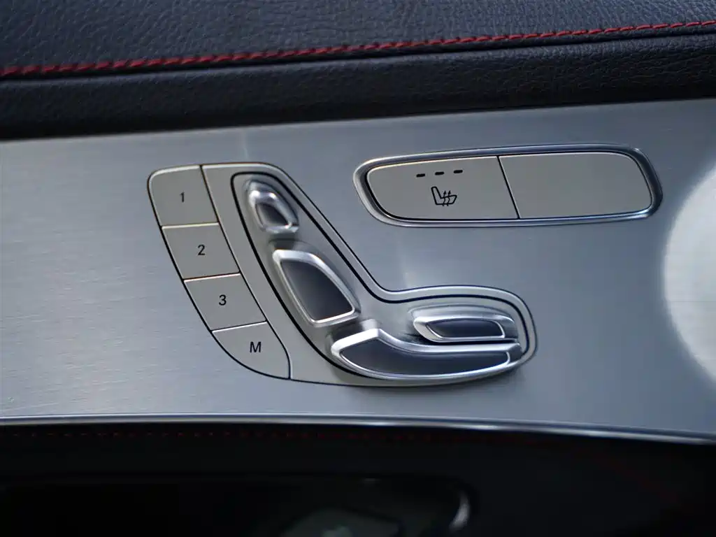 Mercedes-Benz GLC AMG 2019 — фото 28