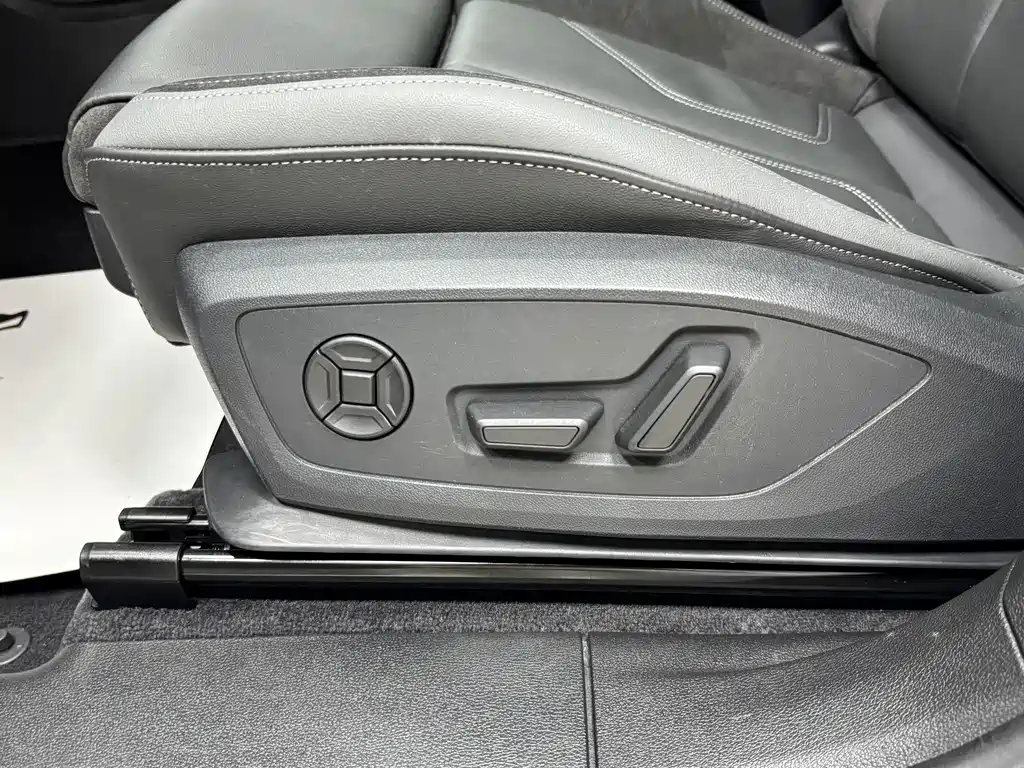 Audi Q3 Sportback 2022 — фото 7