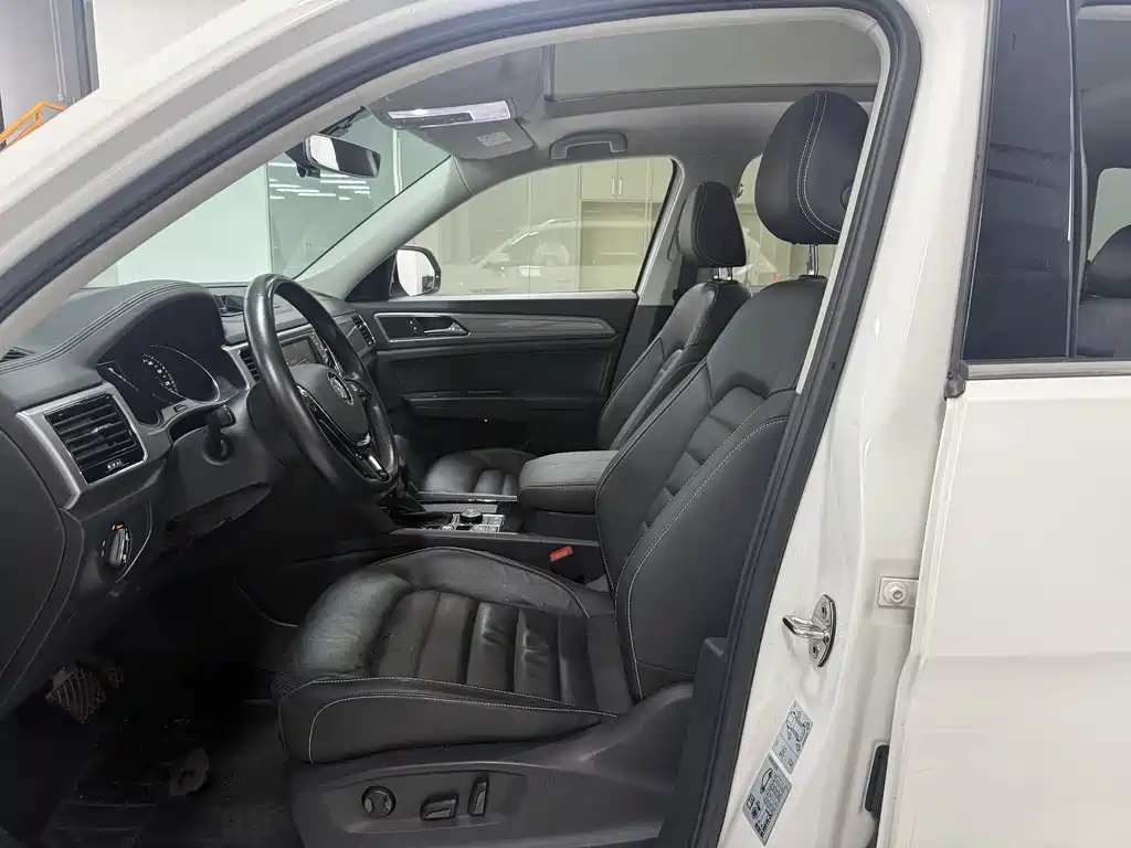 Volkswagen Teramont 2018 — фото 10