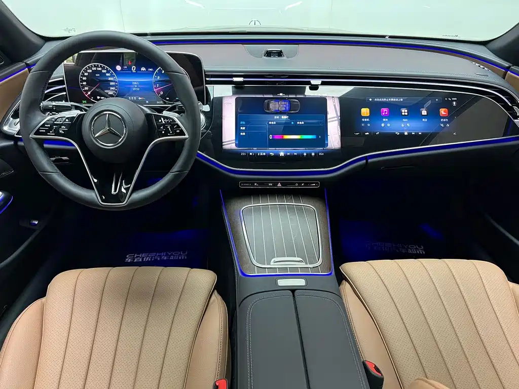 Mercedes-Benz E-Class 2025 — фото 12
