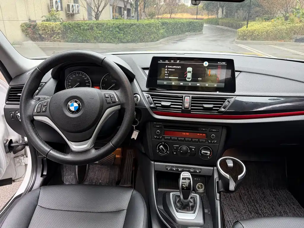 BMW X1 2017 — фото 14