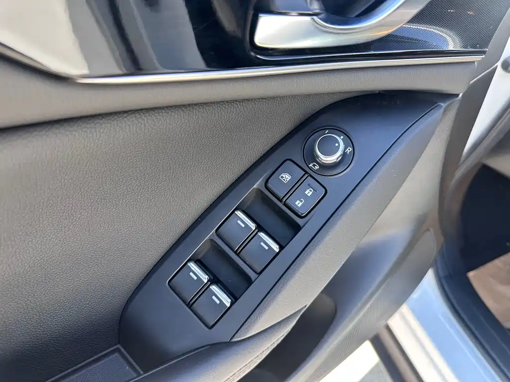 Mazda CX-4 2022 — фото 14