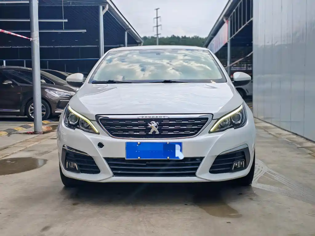 Peugeot 308 2017 — фото 4