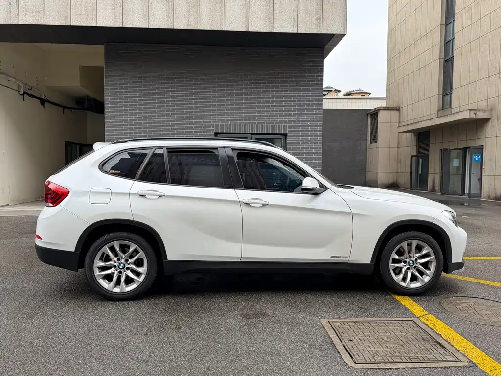 BMW X1 2017 — фото 9