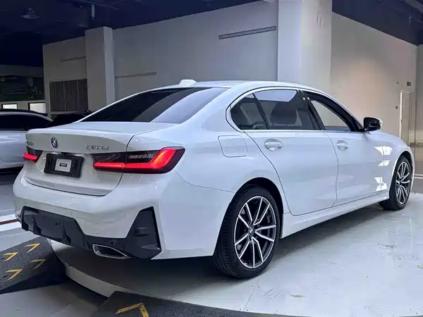 BMW 3 Series 2022