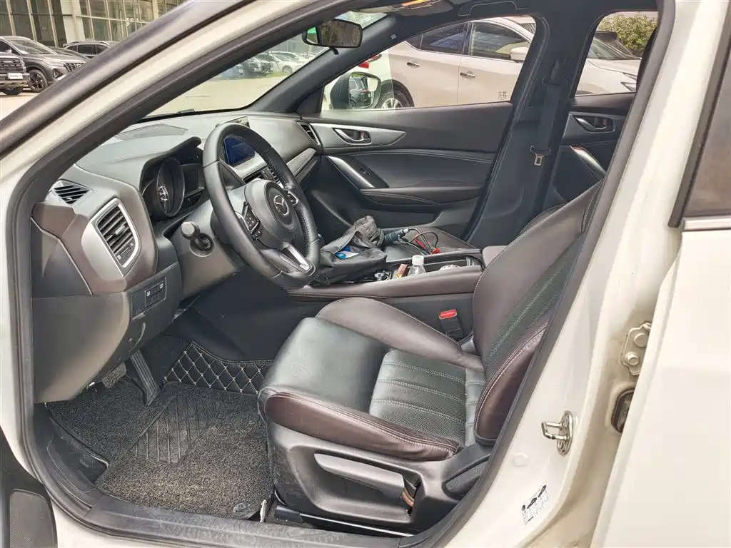 Mazda CX-4 2019