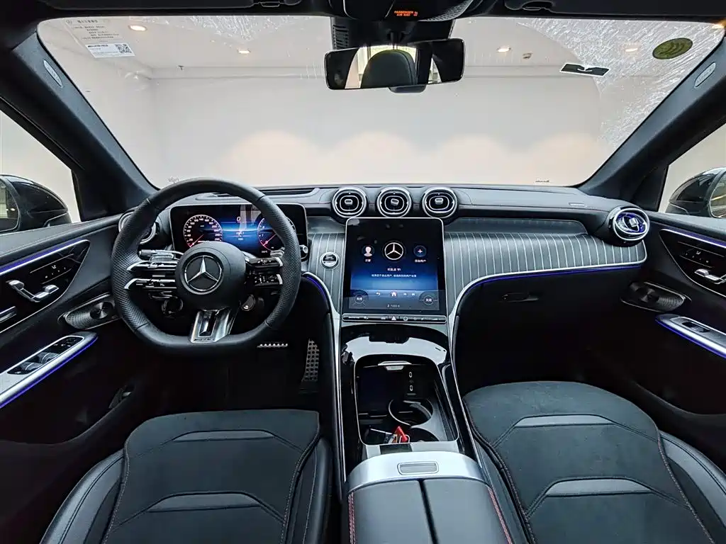 Mercedes-Benz GLC AMG 2025 — фото 8
