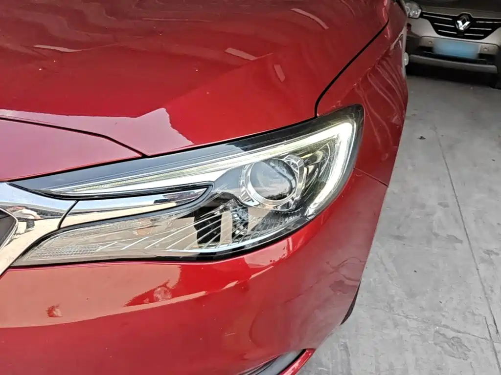 Buick Excelle 2018 — фото 24