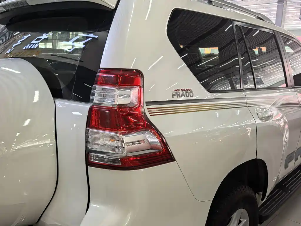 Toyota Prado 2018 — фото 16
