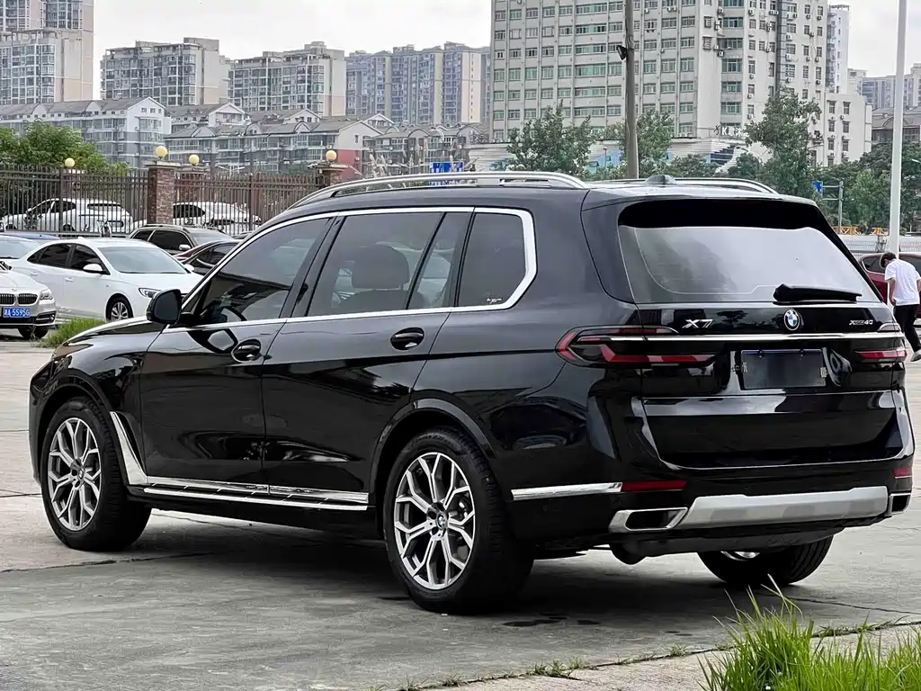 BMW X7 2024