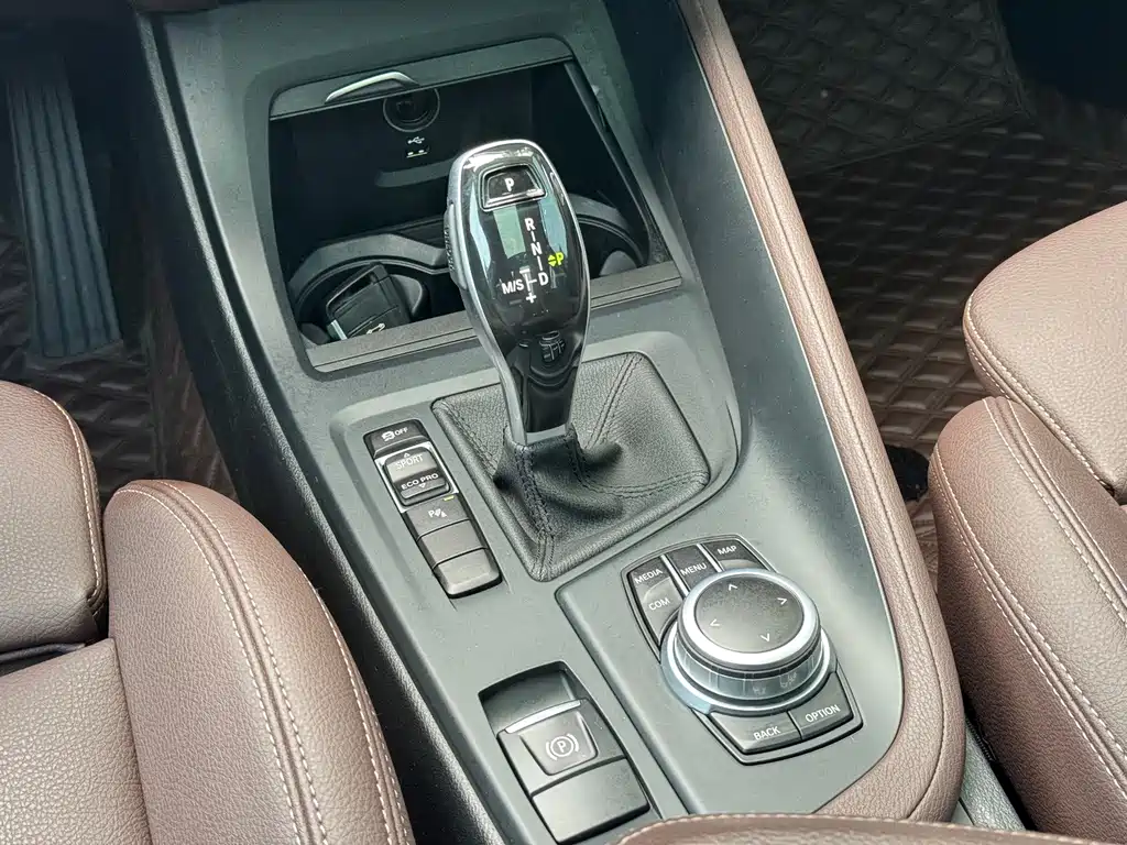 BMW X1 2021 — фото 15