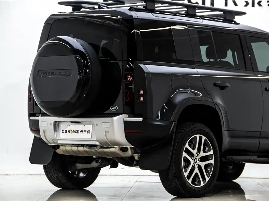 Land Rover Defender 2025 — фото 9
