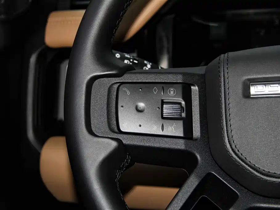 Land Rover Defender 2025 — фото 27