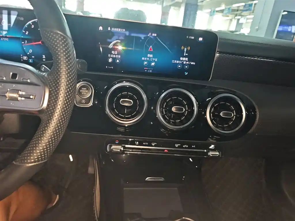 Mercedes-Benz A-Class 2020 — фото 12
