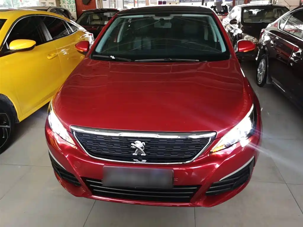 Peugeot 308 2018 — фото 3