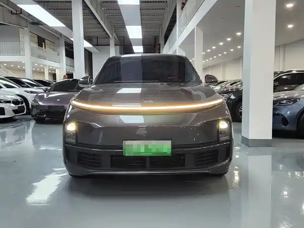 Li Auto L8 2023