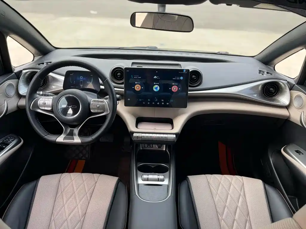 BYD Dolphin 2022 — фото 16