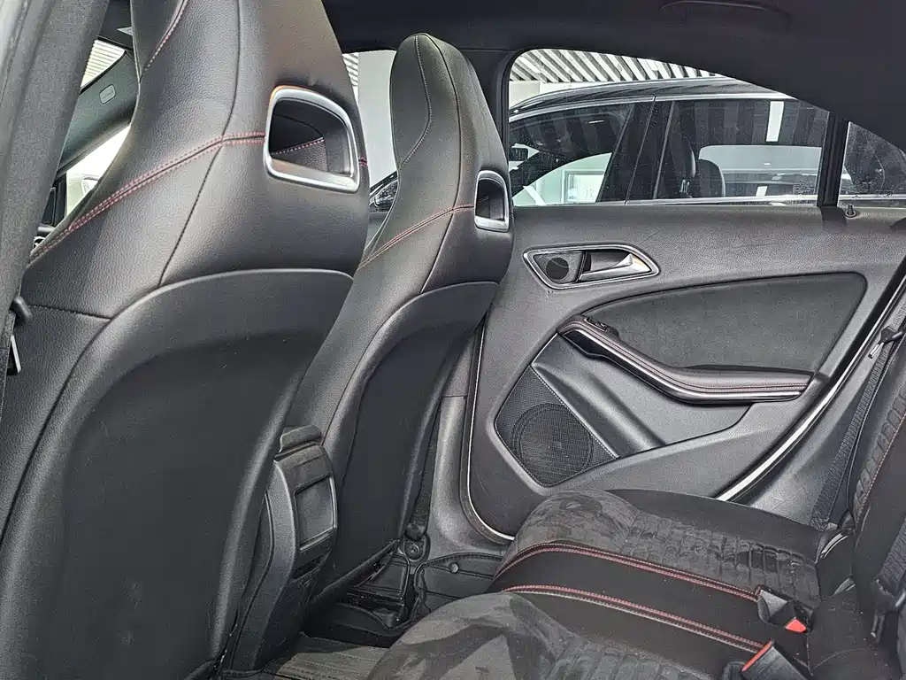 Mercedes-Benz CLA 2016 — фото 12