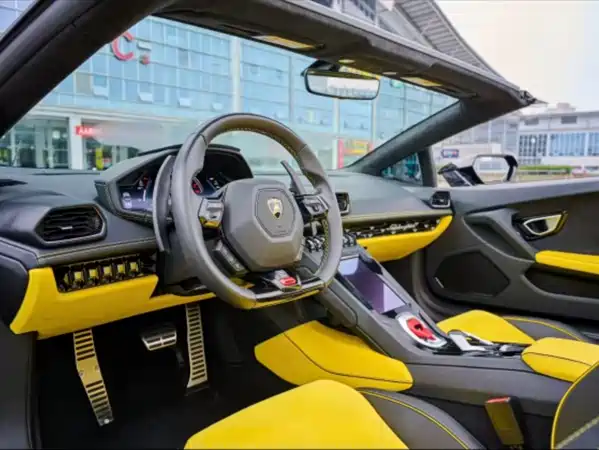 Lamborghini Huracan 2023
