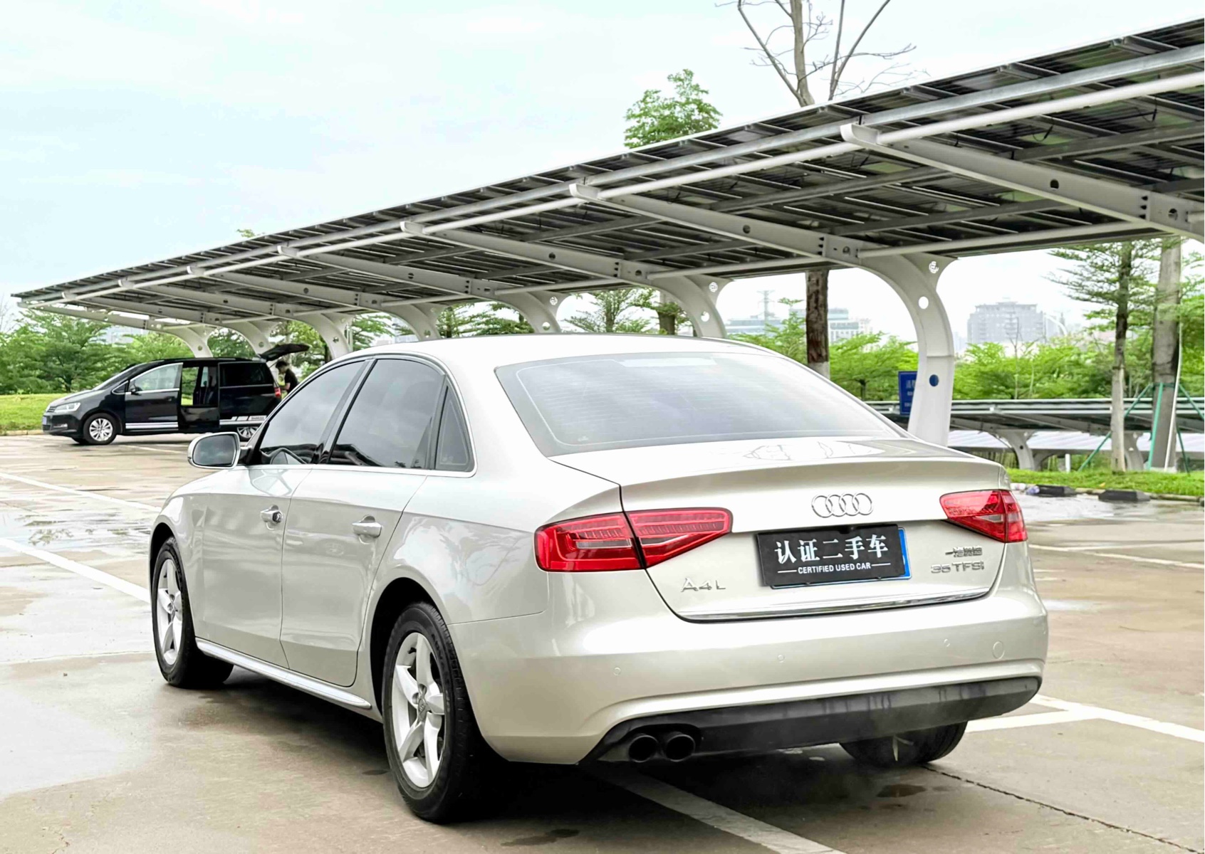 Audi A4L 2015
