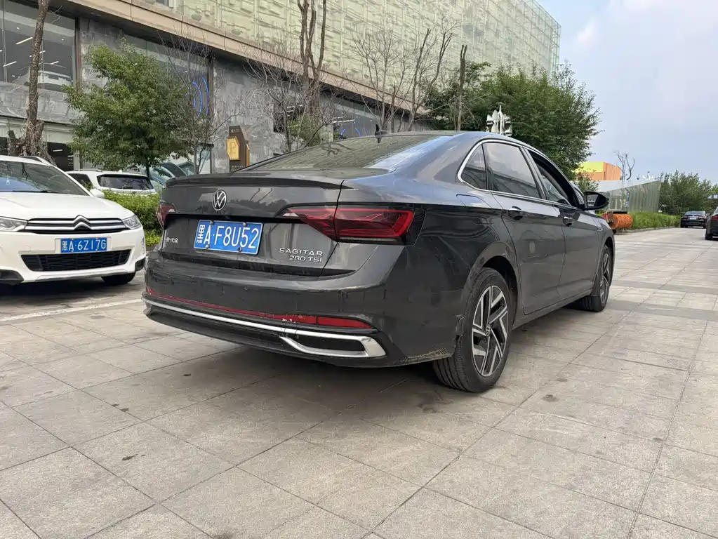 Volkswagen Sagitar 2022
