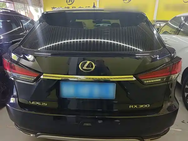 Lexus RX 2021
