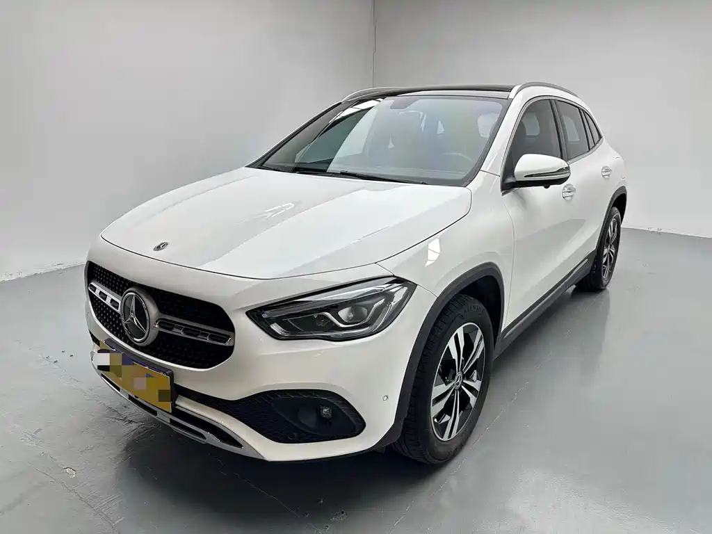 Mercedes-Benz GLA 2021