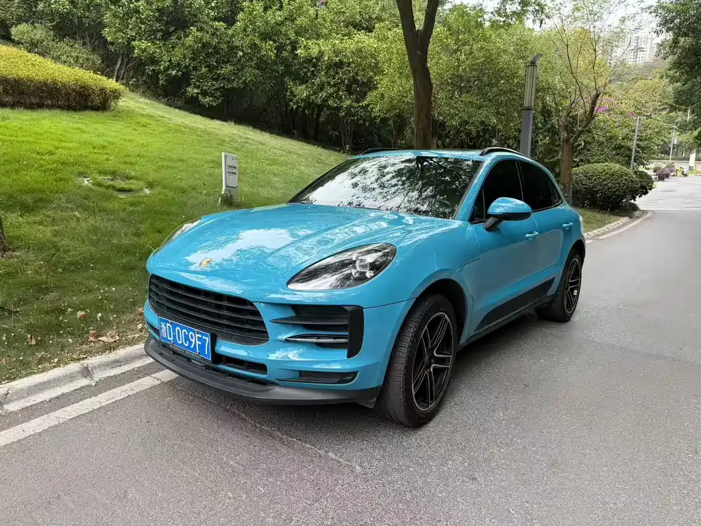 Porsche Macan 2019 — фото 1