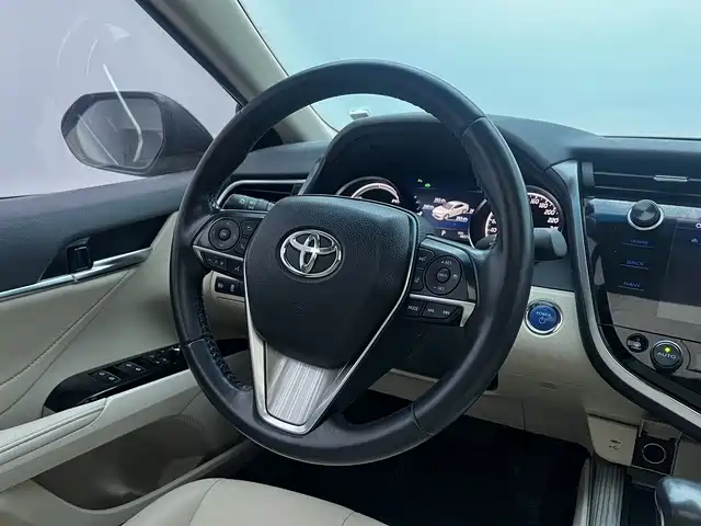 Toyota Camry 2020 — фото 14