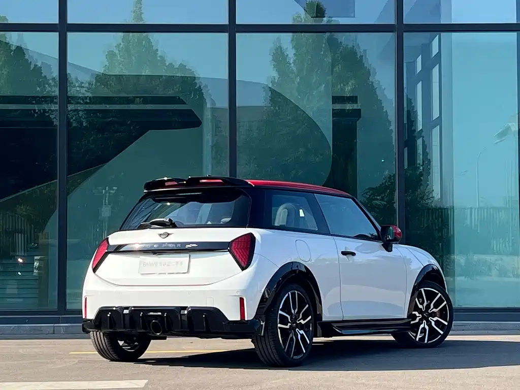 MINI JCW — фото 5