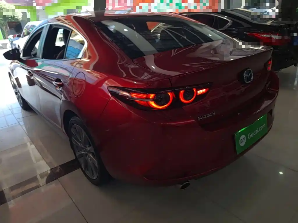 Mazda 3 Axela 2022