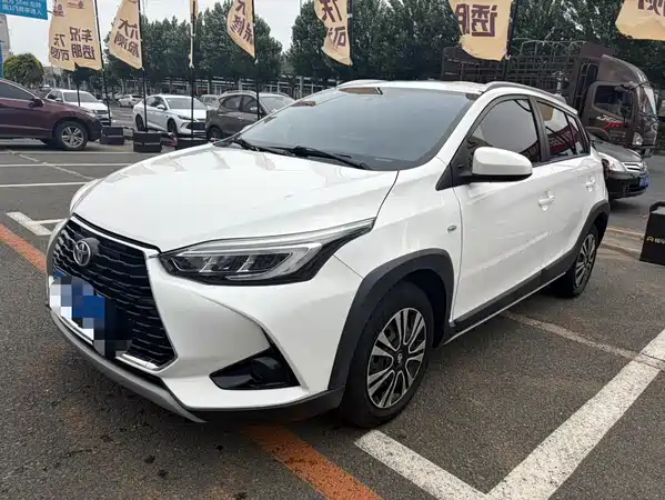 Toyota Yaris L 2022