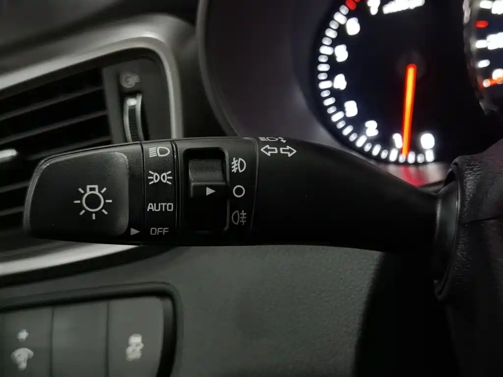 Kia Sorento 2016 — фото 21